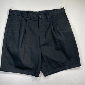 RoundTree & Yorke, Men's Shorts, Size 40